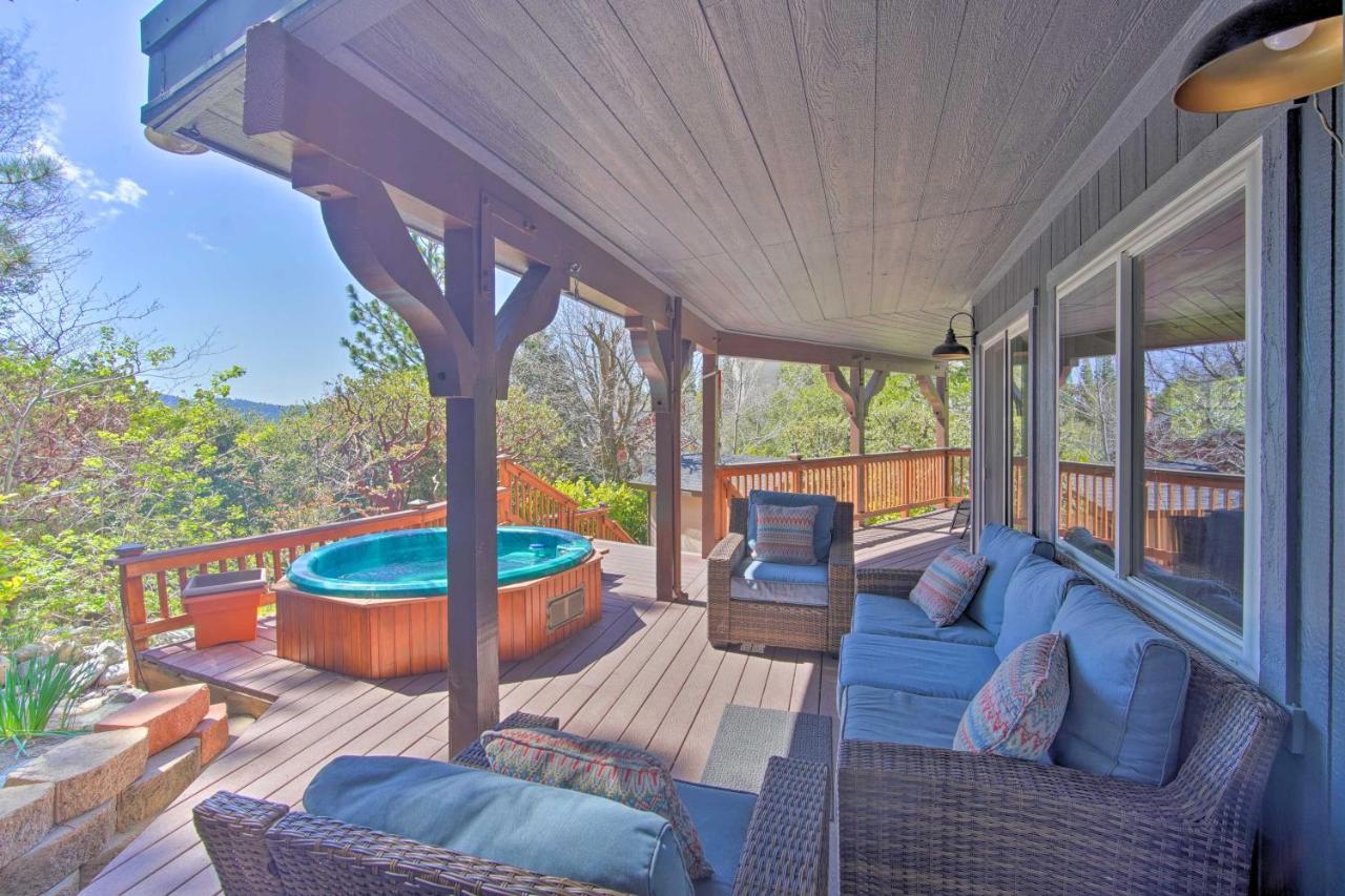 Stunning Lake Arrowhead Home Decks And Hot Tub Exterior photo